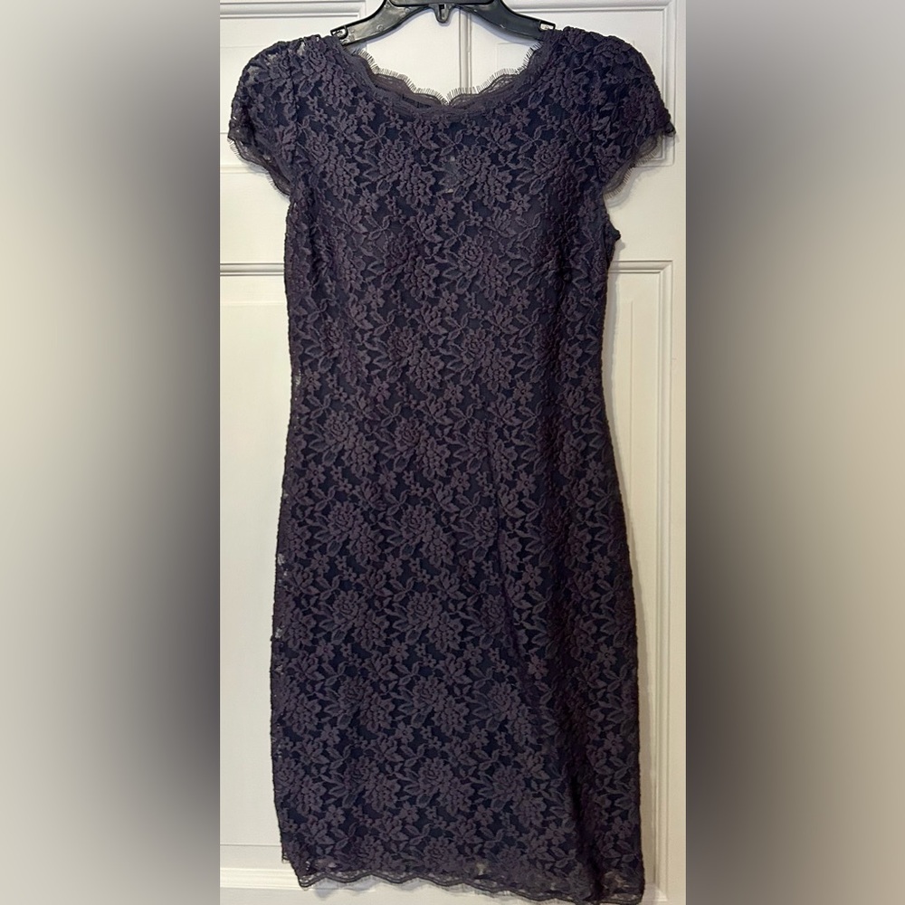 Adrianna Papell Evening Gray Lace Mini/Midi Dress Fully Lined size 2 stretchy